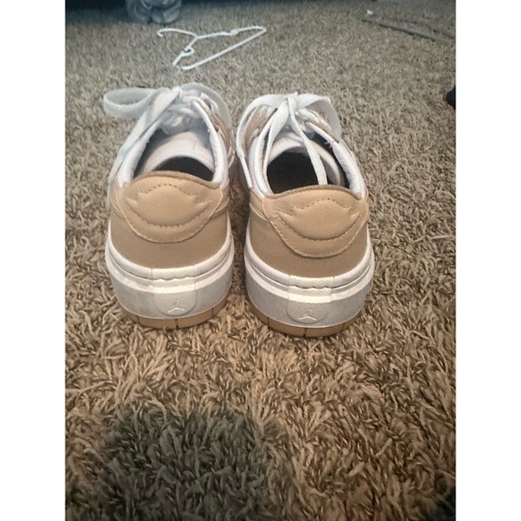 Nike Air Jordan 1 Elevate low in White Onyx - Picture 4 of 9